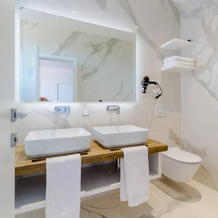 Luxury Ourea Heated Pool Villa
