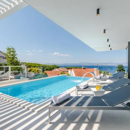 Luxury Ourea Heated Pool *